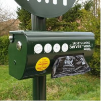 Distributeur sac propreté canine